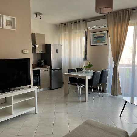 Lovely Apartment Parma Exteriör bild